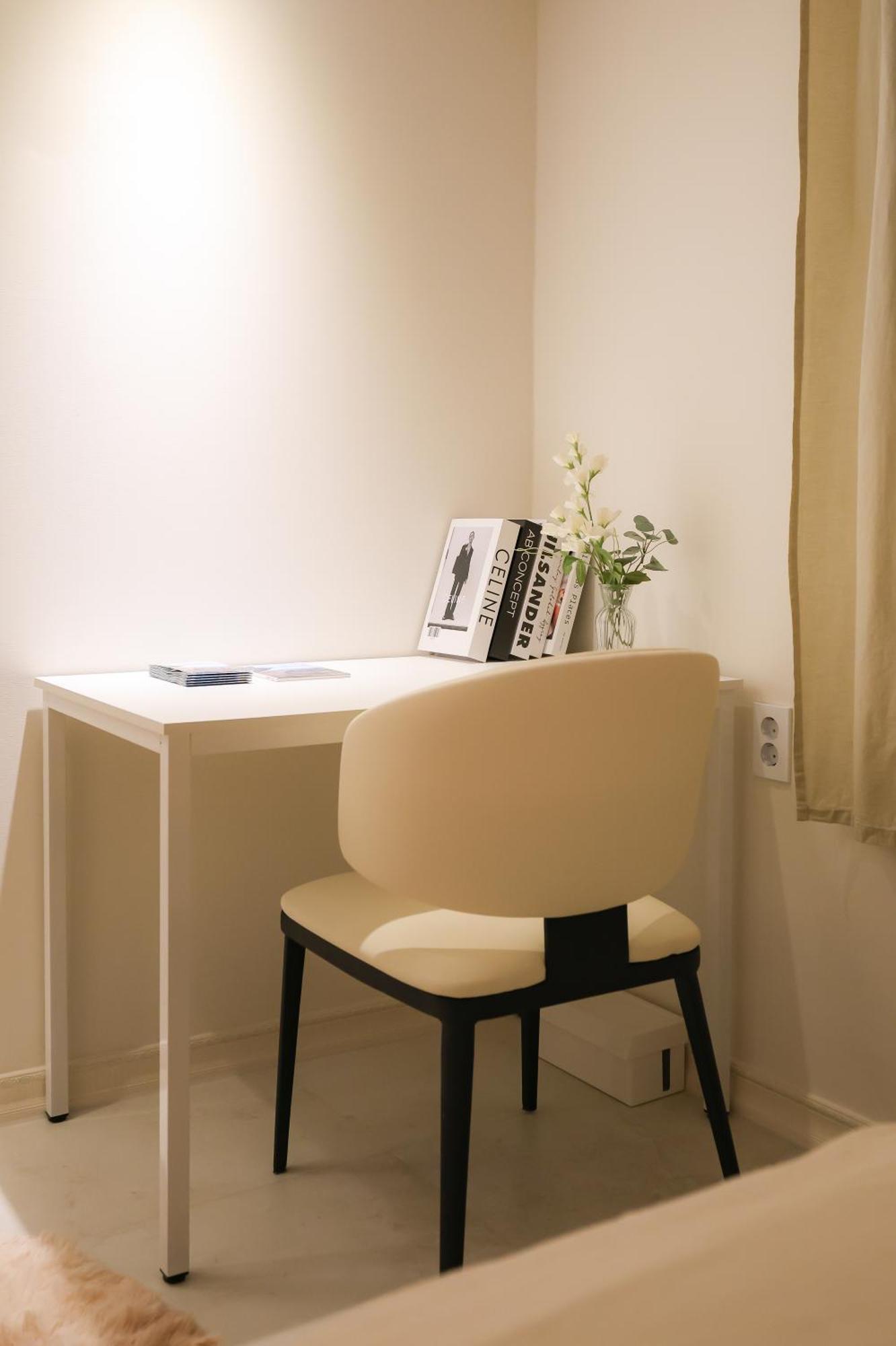 Blue Bird Nest Apartment Seoul